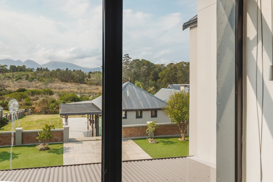 5 Bedroom Property for Sale in Kraaibosch Country Estate Western Cape